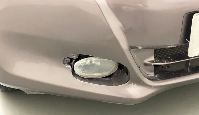 2011 Honda Jazz 1.2L I-VTEC X, Petrol, Manual, 64,189 km, Right fog light - Not fixed properly