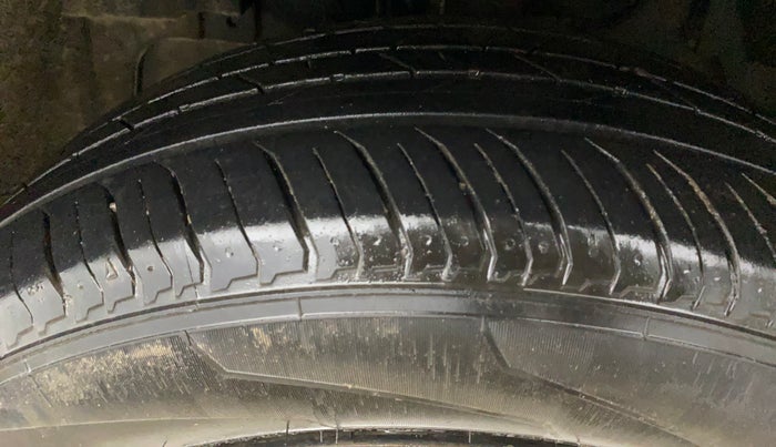 2021 Tata NEXON XM SUNROOF PETROL, Petrol, Manual, 55,017 km, Left Front Tyre Tread