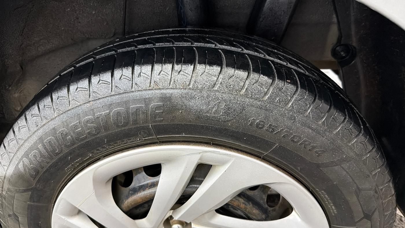 2020 Hyundai AURA S 1.2 CNG, CNG, Manual, 69,240 km, Left Rear Tyre Tread