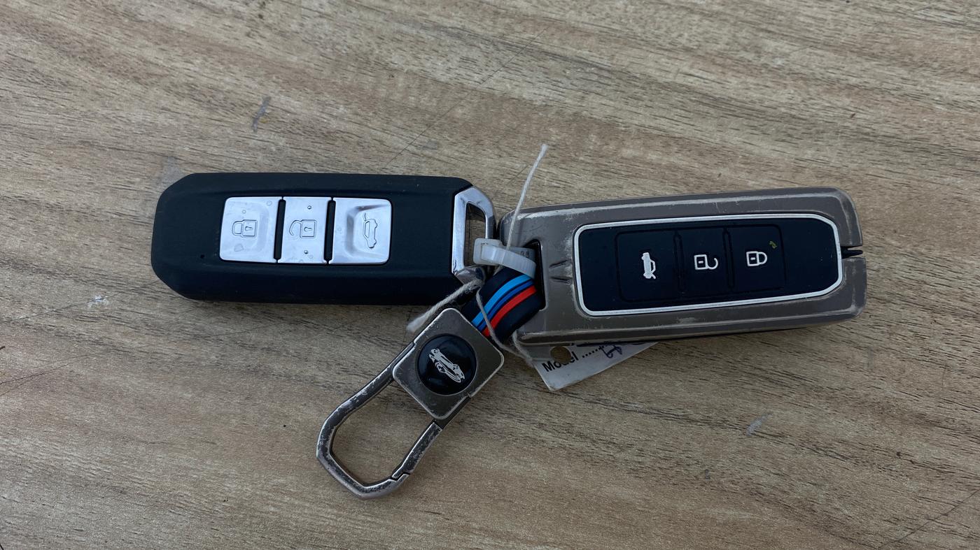 2019 MG HECTOR SHARP 1.5 DCT PETROL, Petrol, Automatic, 1,04,351 km, Key Close Up