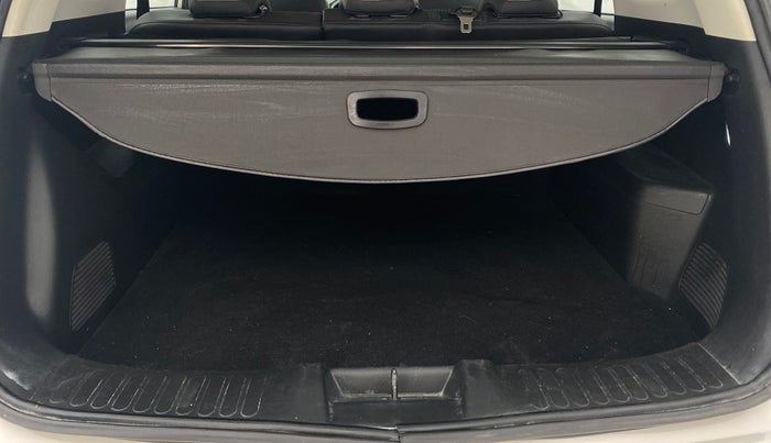 2019 MG HECTOR SHARP 1.5 DCT PETROL, Petrol, Automatic, 1,04,398 km, Boot Inside