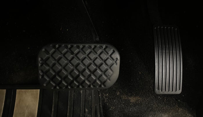 2019 MG HECTOR SHARP 1.5 DCT PETROL, Petrol, Automatic, 1,04,398 km, Pedals