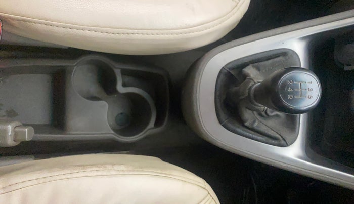 2016 Hyundai i10 MAGNA 1.1, Petrol, Manual, 53,631 km, Gear Lever