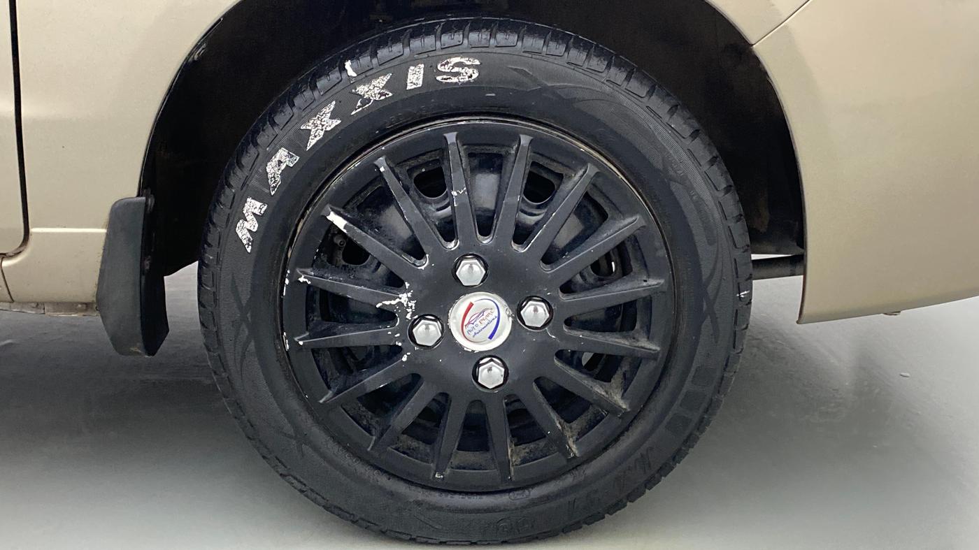 2012 Maruti Alto K10 VXI P, Petrol, Manual, 34,579 km, Right Front Wheel