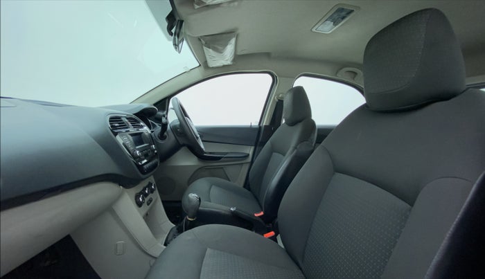 2019 Tata Tiago XZ 1.2 REVOTRON, Petrol, Manual, 46,621 km, Right Side Front Door Cabin
