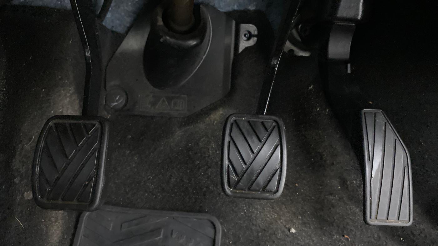 2018 Maruti IGNIS DELTA 1.2, Petrol, Manual, 54,907 km, Pedals