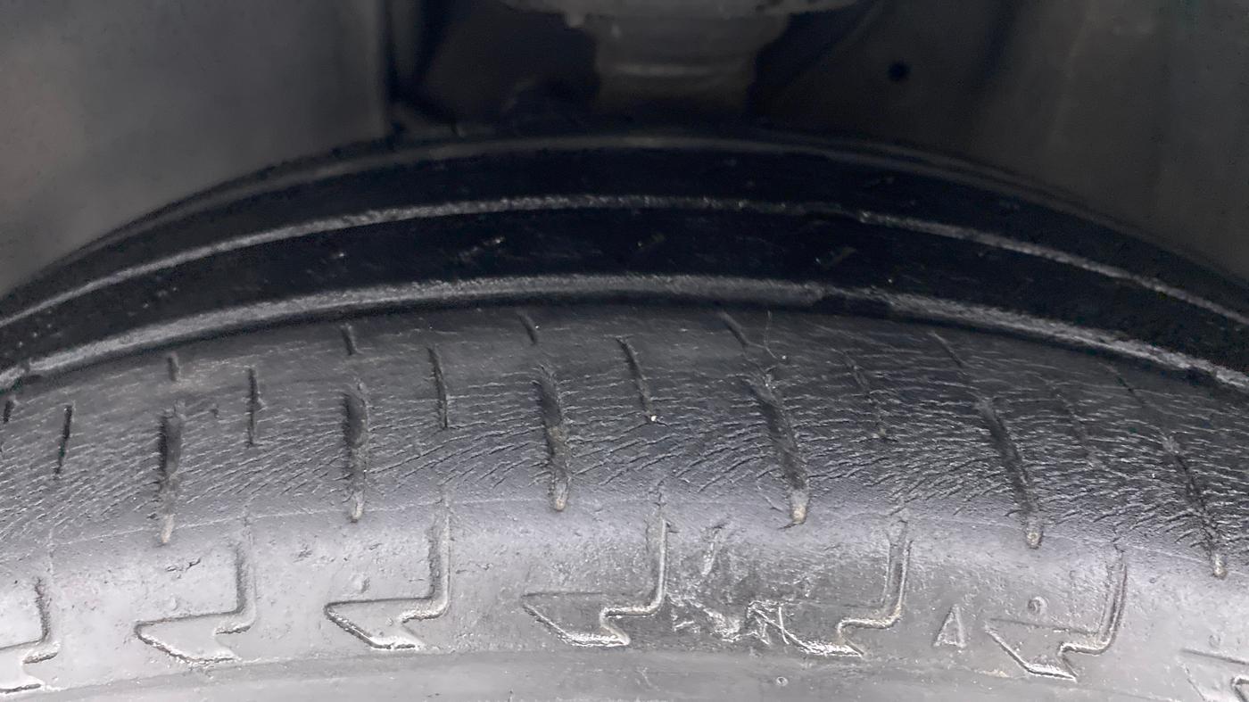 2018 Maruti IGNIS DELTA 1.2, Petrol, Manual, 54,907 km, Left Front Tyre Tread