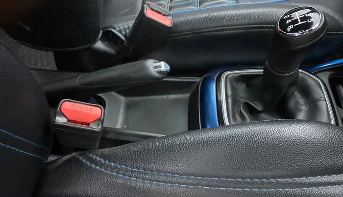2018 Maruti IGNIS DELTA 1.2, Petrol, Manual, 54,907 km, Gear Lever
