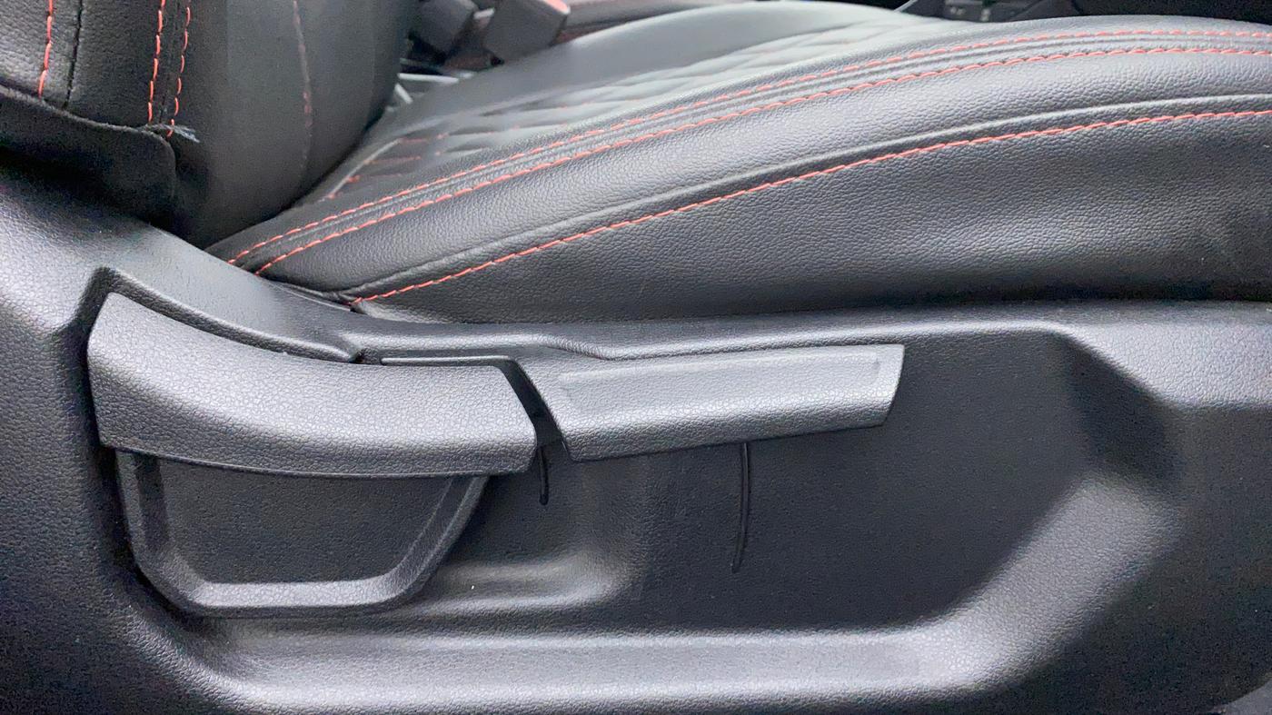 2021 Hyundai NEW I20 ASTA 1.0 GDI TURBO DCT, Petrol, Automatic, 5,230 km, Driver Side Adjustment Panel