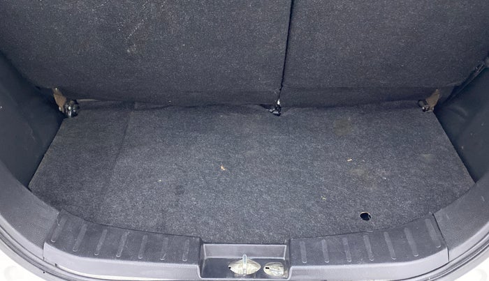 2016 Maruti Wagon R 1.0 VXI AMT, Petrol, Automatic, 62,139 km, Boot Inside