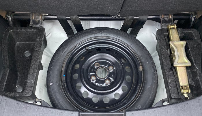 2016 Maruti Wagon R 1.0 VXI AMT, Petrol, Automatic, 62,139 km, Spare Tyre