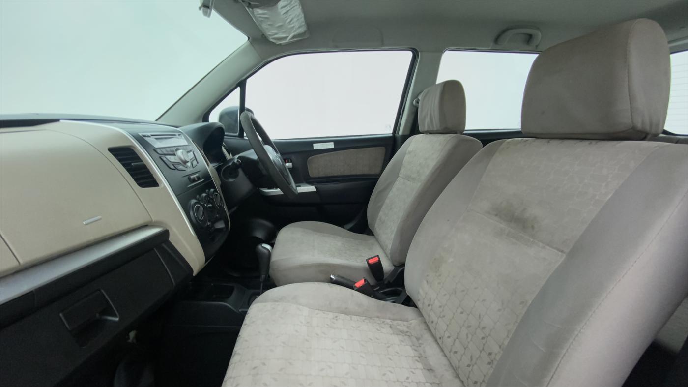 2016 Maruti Wagon R 1.0 VXI AMT, Petrol, Automatic, 62,139 km, Right Side Front Door Cabin