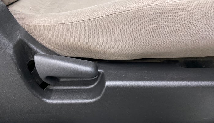 2016 Maruti Wagon R 1.0 VXI AMT, Petrol, Automatic, 62,139 km, Driver Side Adjustment Panel