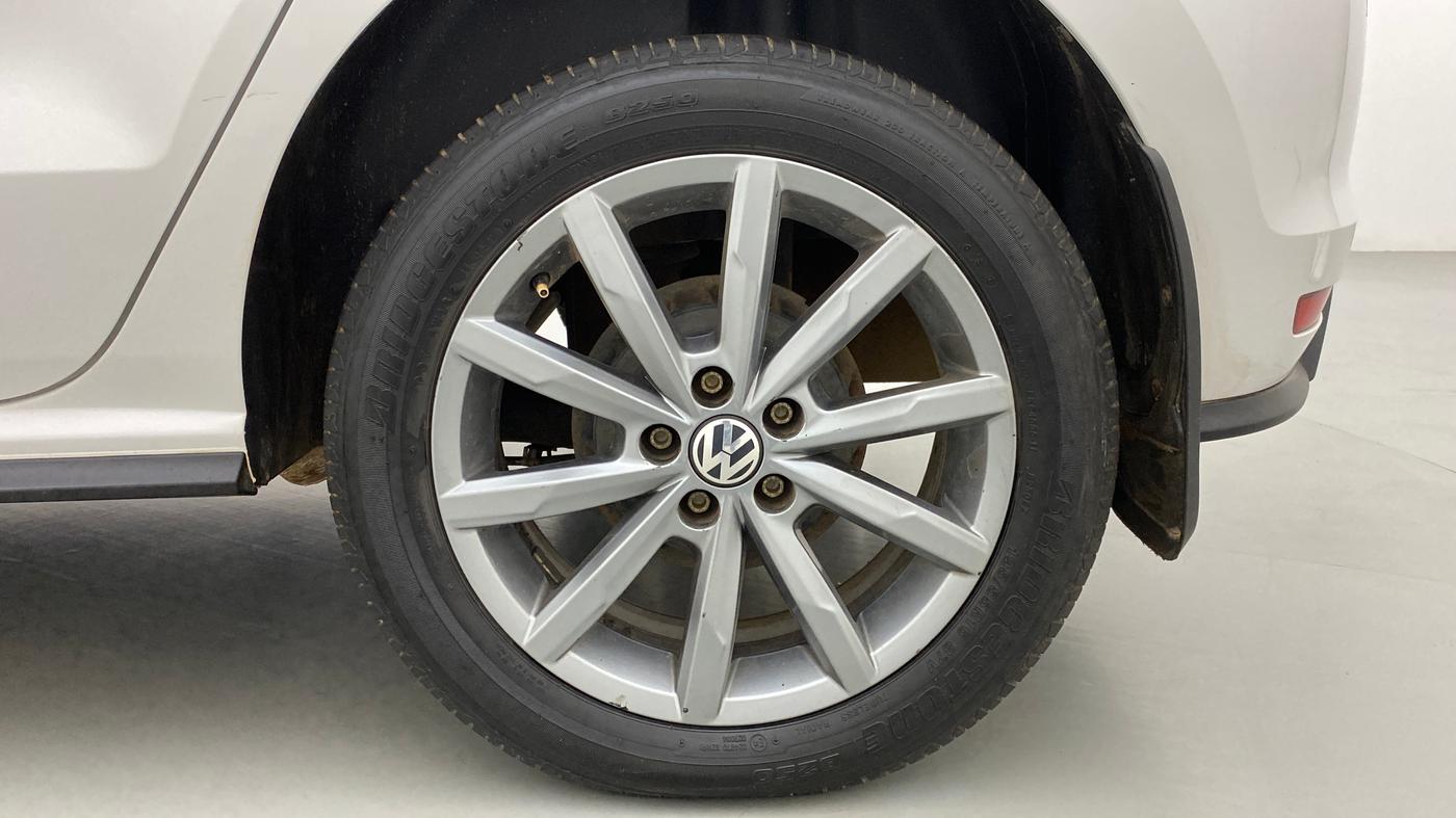 2020 Volkswagen Polo HIGHLINE PLUS 1.0 TSI MT, Petrol, Manual, 97,448 km, Left Rear Wheel
