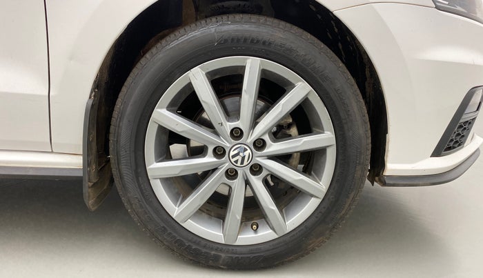 2020 Volkswagen Polo HIGHLINE PLUS 1.0 TSI MT, Petrol, Manual, 97,448 km, Right Front Wheel