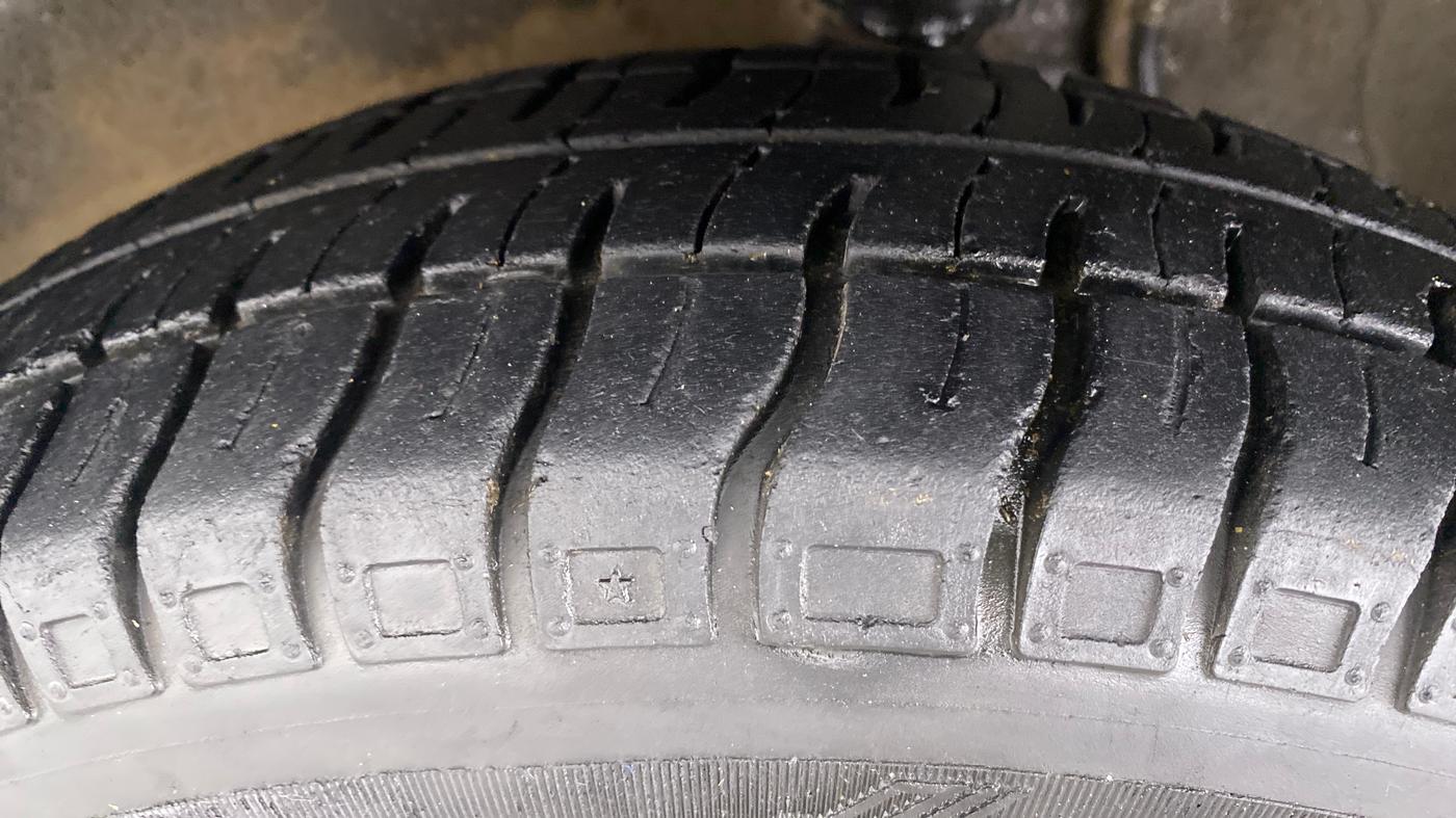 2018 Maruti Alto 800 LXI, Petrol, Manual, 16,154 km, Left Front Tyre Tread