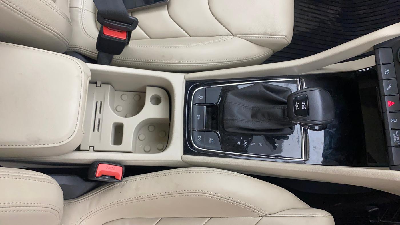 2019 Skoda Kodiaq STYLE 2.0 TDI 4X4 AT, Diesel, Automatic, 79,314 km, Gear Lever
