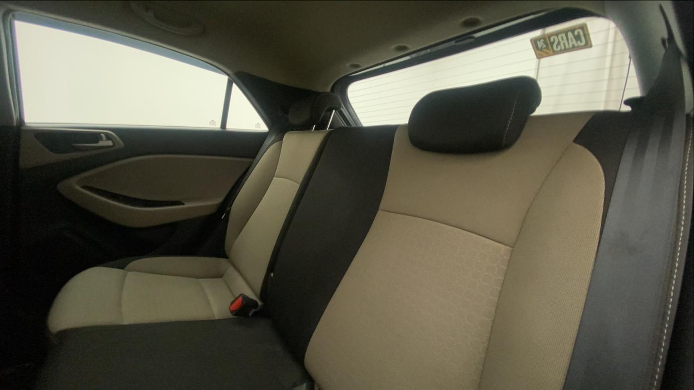 2015 Hyundai Elite i20 ASTA 1.2, Petrol, Manual, 55,046 km, Right Side Rear Door Cabin