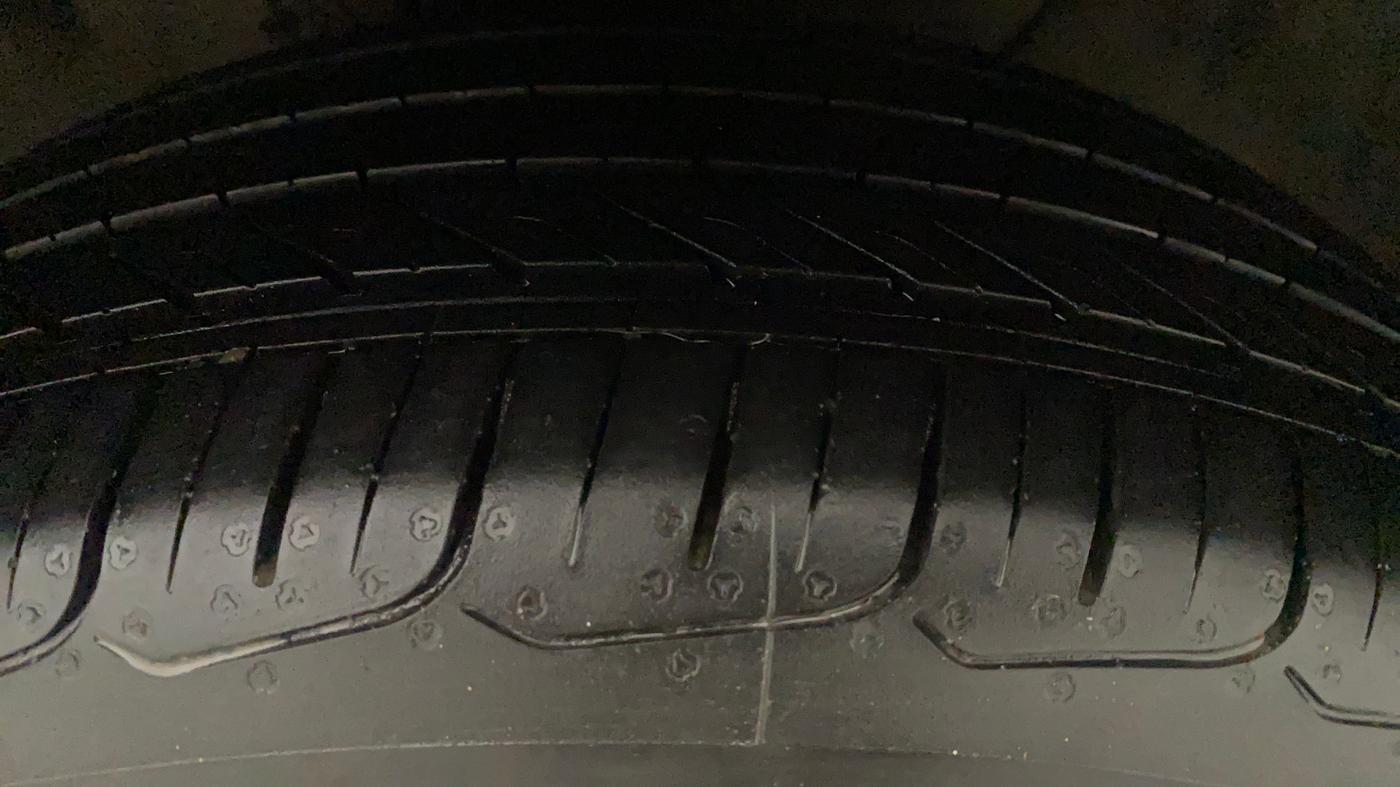 2015 Hyundai Elite i20 ASTA 1.2, Petrol, Manual, 55,046 km, Left Front Tyre Tread