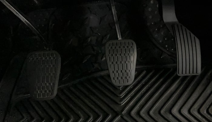 2022 Tata PUNCH PURE MT, Petrol, Manual, 36,844 km, Pedals