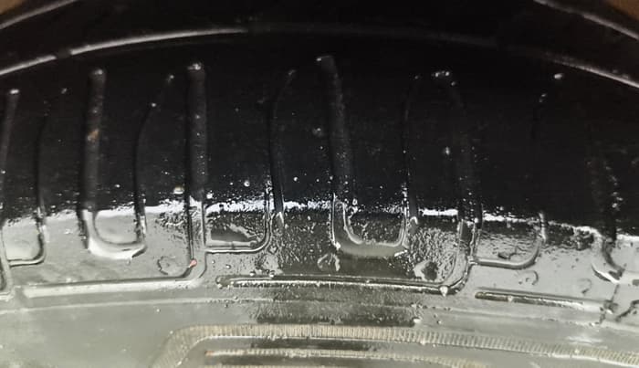 2013 Maruti Alto K10 VXI, Petrol, Manual, 92,367 km, Left Front Tyre Tread