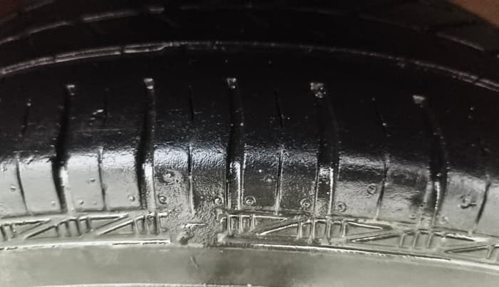 2013 Maruti Alto K10 VXI, Petrol, Manual, 92,367 km, Right Front Tyre Tread
