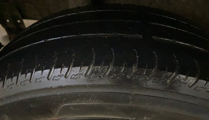 2021 Maruti S PRESSO VXI (O) CNG, CNG, Manual, 35,921 km, Right Rear Tyre Tread
