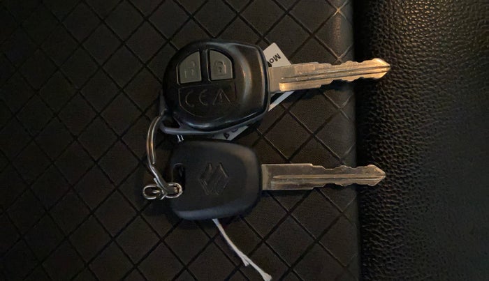 2021 Maruti S PRESSO VXI (O) CNG, CNG, Manual, 35,921 km, Key Close Up