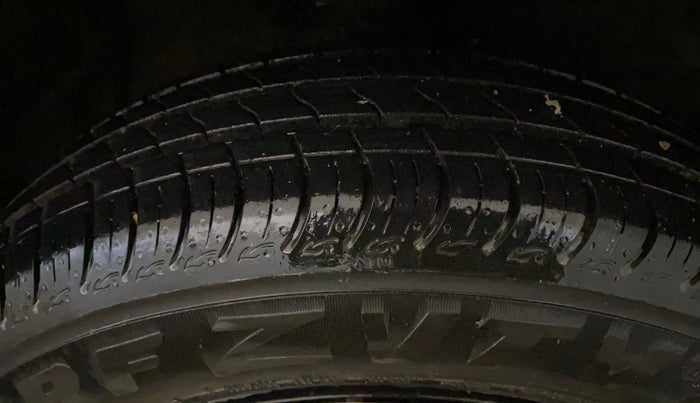 2021 Maruti S PRESSO VXI (O) CNG, CNG, Manual, 35,921 km, Right Front Tyre Tread