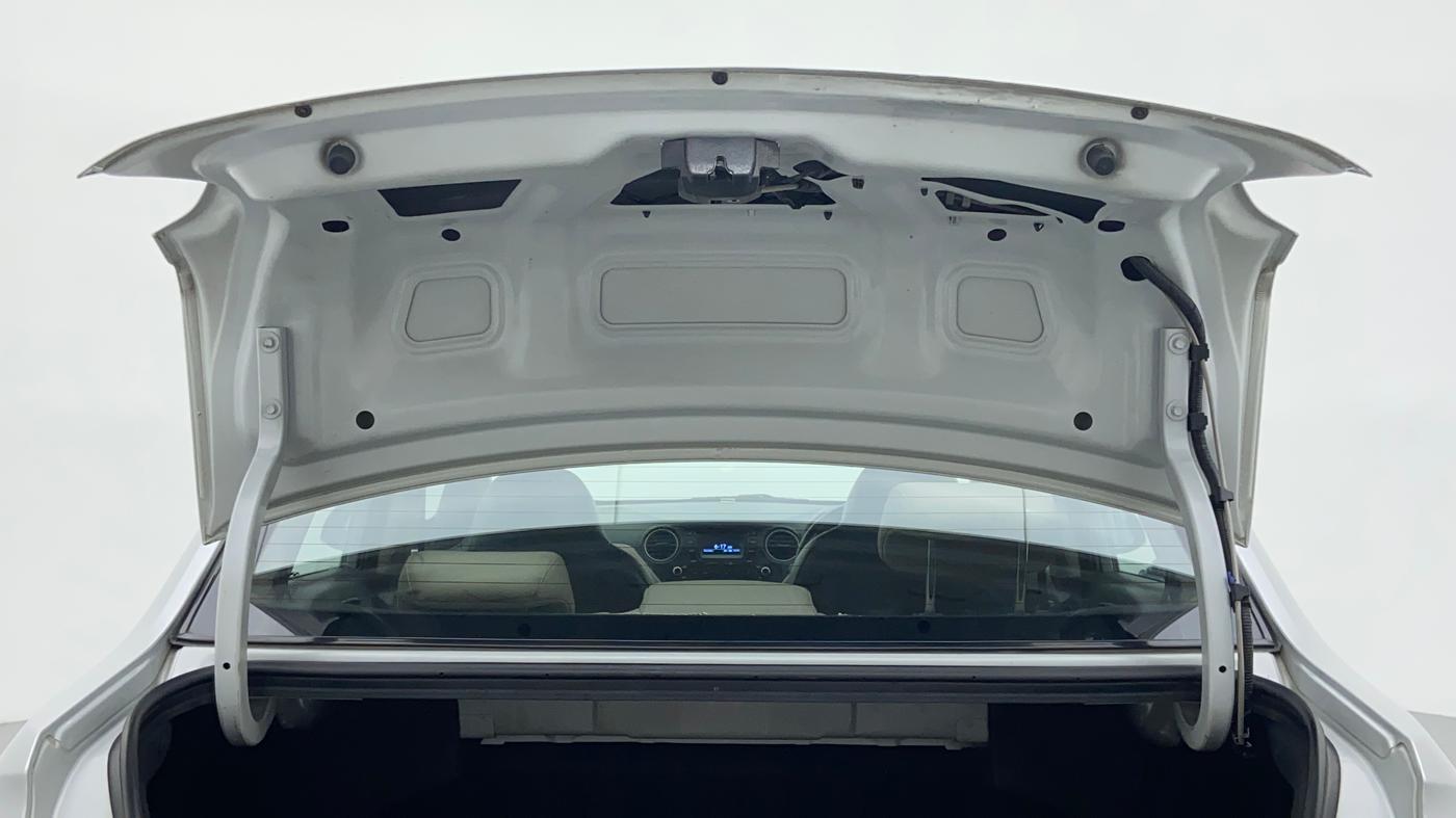 2015 Hyundai Xcent SX AT 1.2 (O), Petrol, Automatic, 52,881 km, Boot Door Open