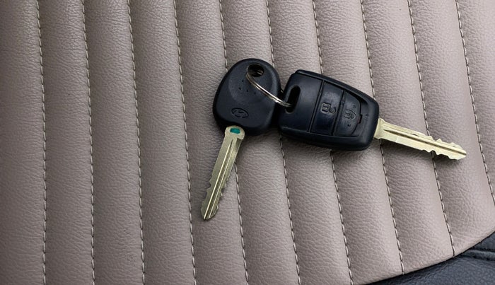 2018 Hyundai Grand i10 SPORTZ AT 1.2 KAPPA VTVT, Petrol, Automatic, 23,239 km, Key Close Up