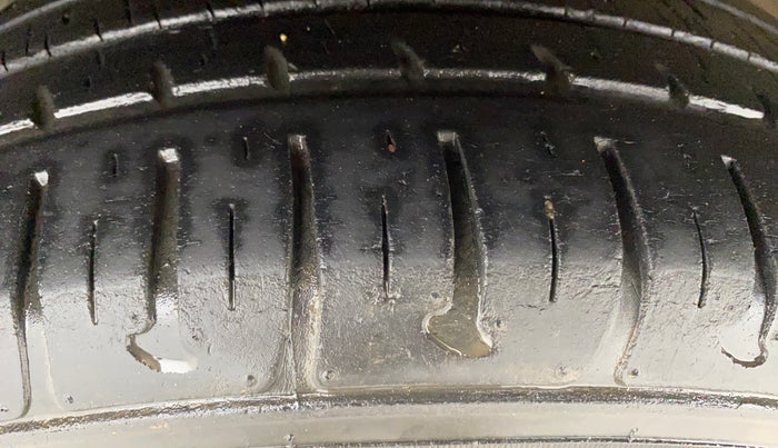 2018 Hyundai Grand i10 SPORTZ AT 1.2 KAPPA VTVT, Petrol, Automatic, 23,239 km, Right Rear Tyre Tread