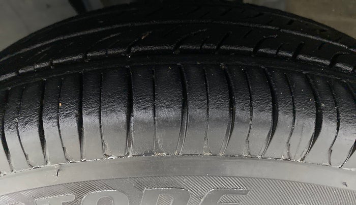 2019 Renault TRIBER 1.0 RXT, Petrol, Manual, 53,730 km, Left Front Tyre Tread