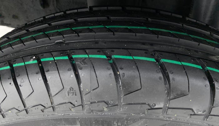 2019 Renault TRIBER 1.0 RXT, Petrol, Manual, 53,730 km, Right Rear Tyre Tread