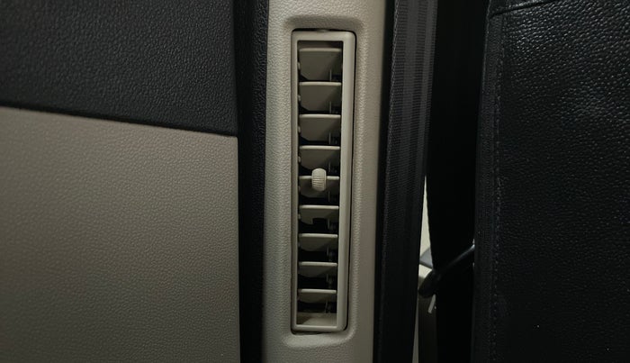 2019 Renault TRIBER 1.0 RXT, Petrol, Manual, 53,730 km, Rear AC Vents