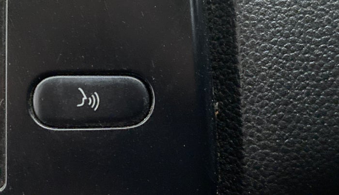 2019 Renault TRIBER 1.0 RXT, Petrol, Manual, 53,730 km, Apple CarPlay and Android Auto