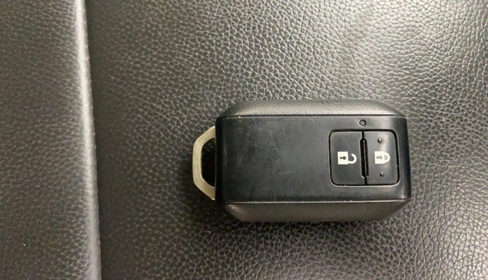 2020 Maruti XL6 ALPHA AT, Petrol, Automatic, 65,892 km, Key Close Up