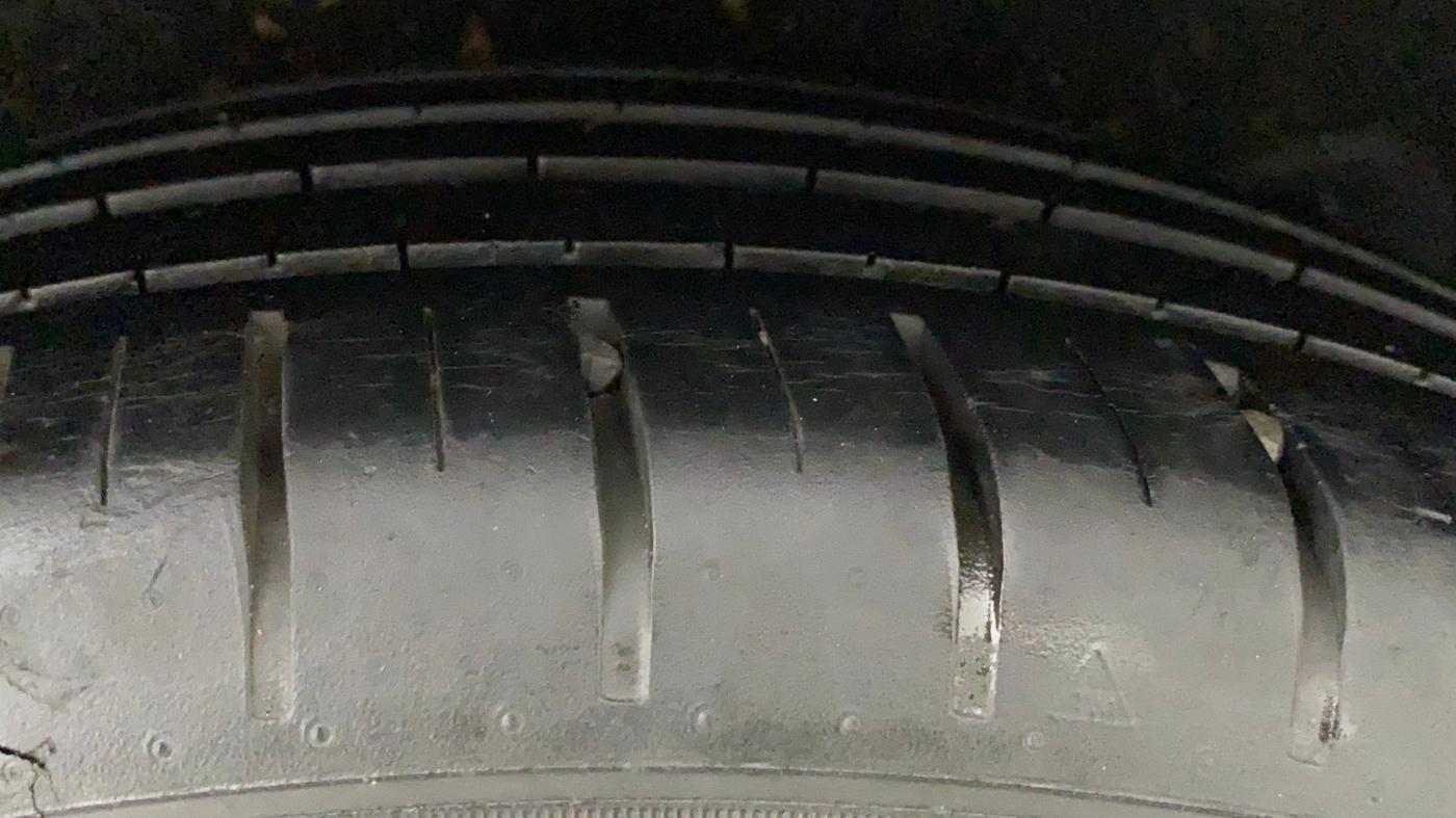 2017 Maruti Baleno ZETA CVT PETROL 1.2, Petrol, Automatic, 33,968 km, Right Rear Tyre Tread