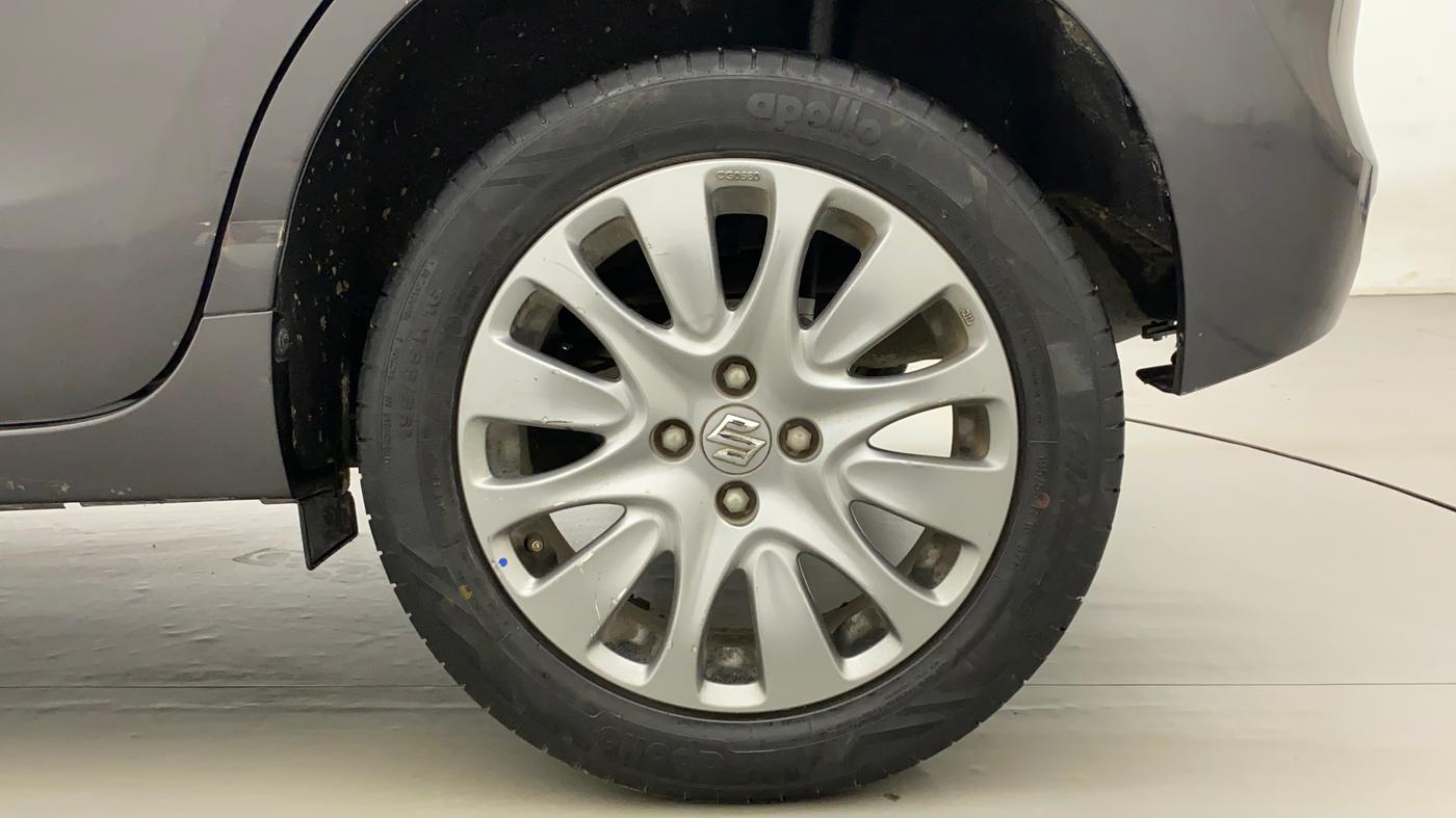 2017 Maruti Baleno ZETA CVT PETROL 1.2, Petrol, Automatic, 33,968 km, Left Rear Wheel