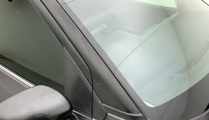 2017 Maruti Baleno ZETA CVT PETROL 1.2, Petrol, Automatic, 33,968 km, Right A pillar - Minor scratches