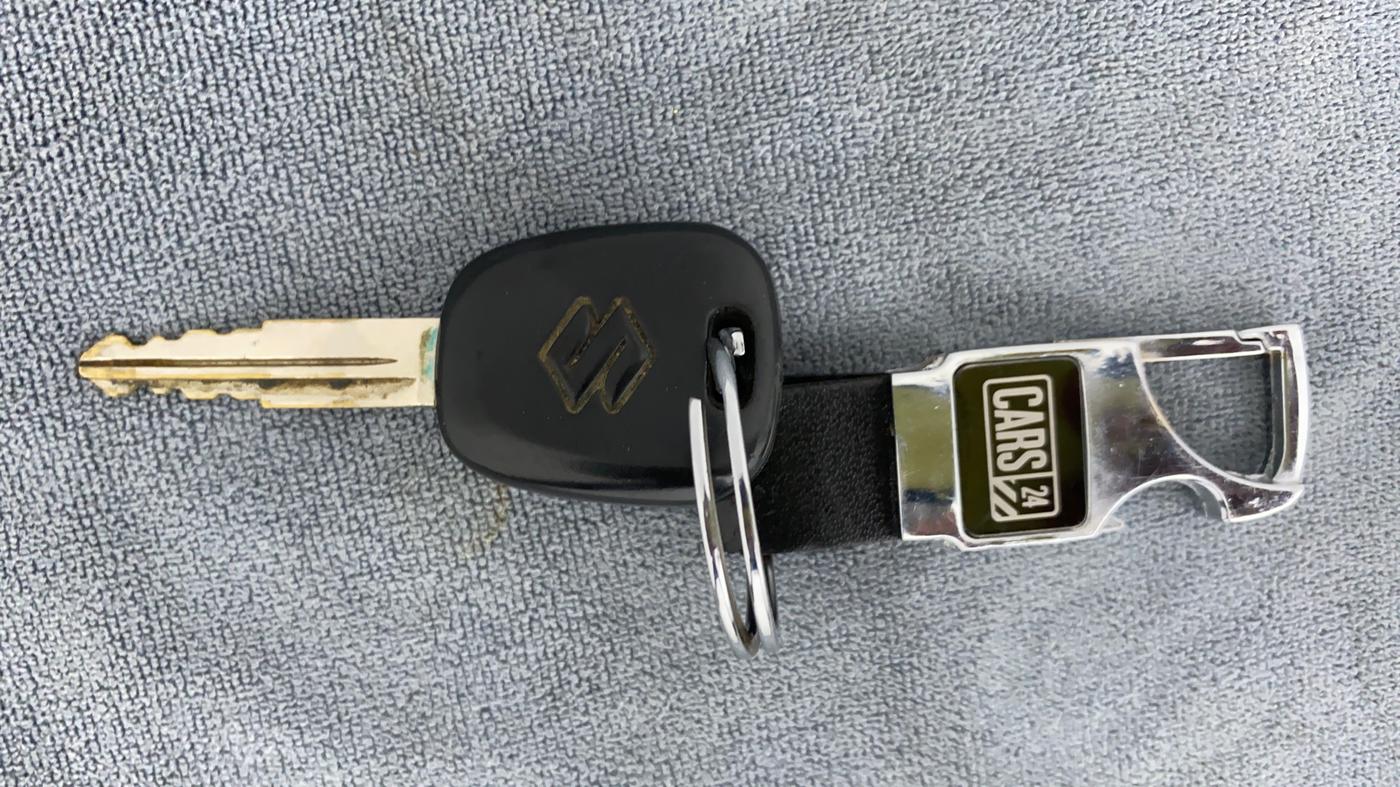 2019 Maruti Alto 800 LXI, Petrol, Manual, 8,474 km, Key Close Up