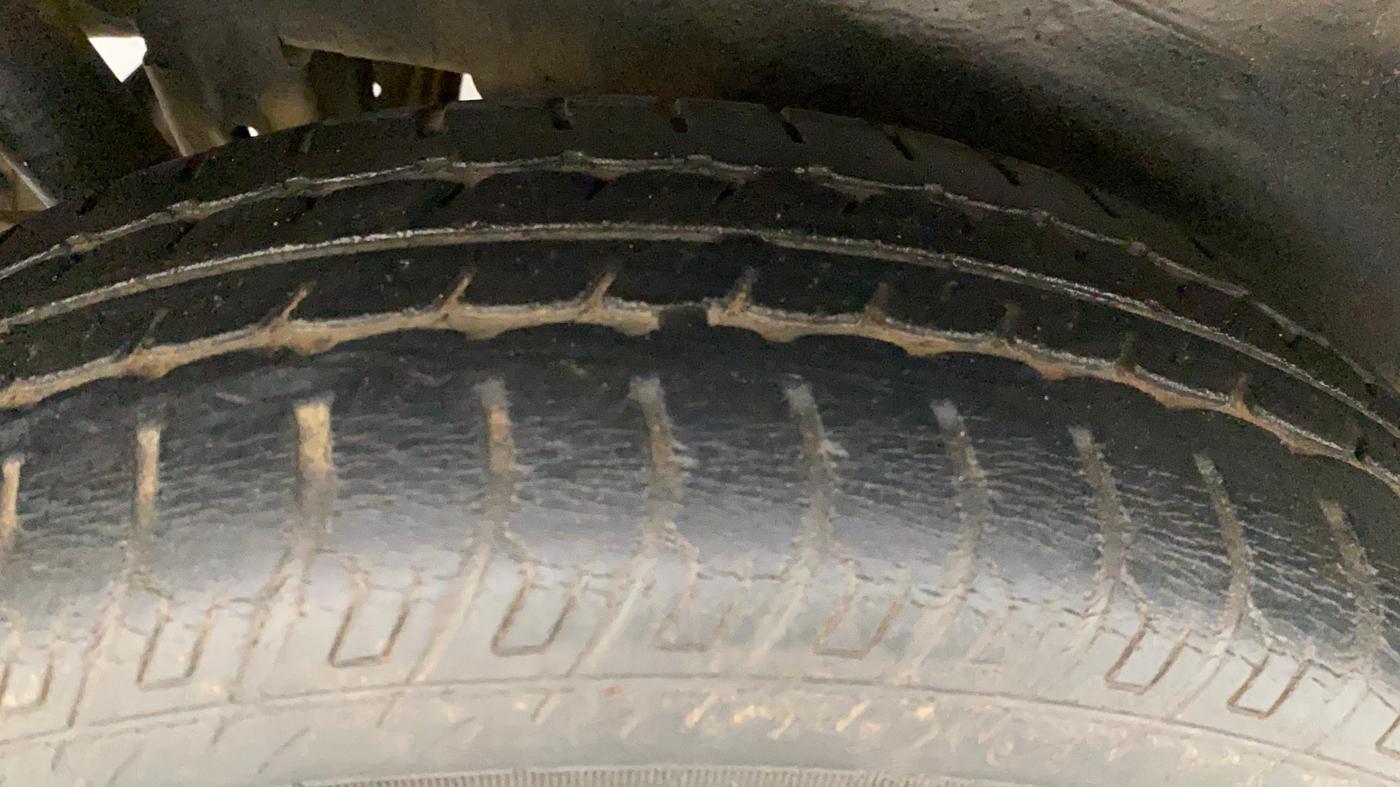 2011 Maruti Wagon R 1.0 VXI, Petrol, Manual, 48,082 km, Right Rear Tyre Tread