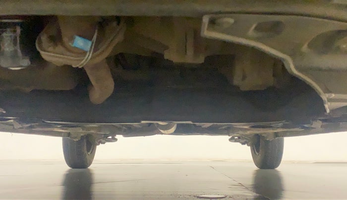 2015 Maruti Swift VXI, Petrol, Manual, 65,318 km, Front Underbody