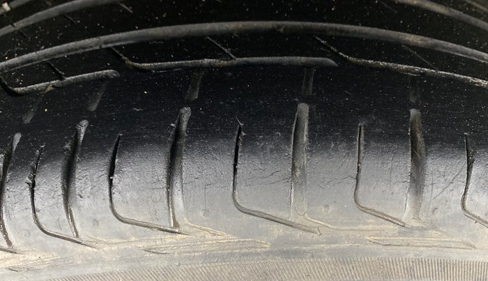 2022 Tata NEXON XZ PLUS (HS) PETROL, Petrol, Manual, 80,466 km, Right Rear Tyre Tread