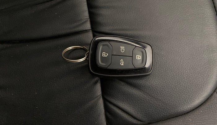 2022 Tata NEXON XZ PLUS (HS) PETROL, Petrol, Manual, 80,466 km, Key Close Up