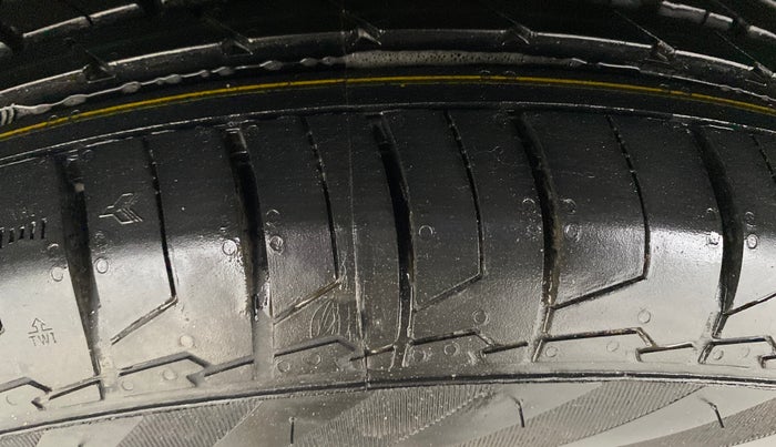 2022 Tata NEXON XZ PLUS (HS) PETROL, Petrol, Manual, 80,466 km, Left Front Tyre Tread