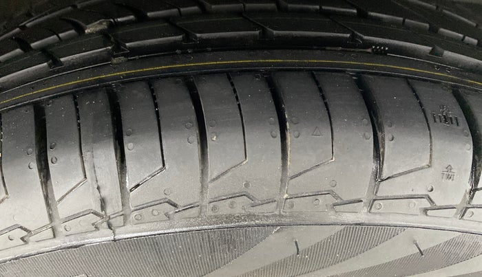 2022 Tata NEXON XZ PLUS (HS) PETROL, Petrol, Manual, 80,466 km, Right Front Tyre Tread