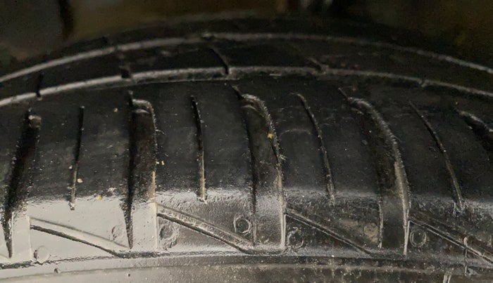 2022 Hyundai NEW SANTRO SPORTZ EXECUTIVE MT CNG, CNG, Manual, 38,730 km, Left Front Tyre Tread