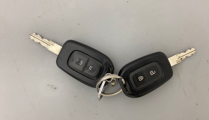 2018 Renault Duster 110 PS RXZ DIESEL, Diesel, Manual, 82,474 km, Key Close Up