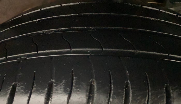 2018 Renault Duster 110 PS RXZ DIESEL, Diesel, Manual, 82,474 km, Left Rear Tyre Tread